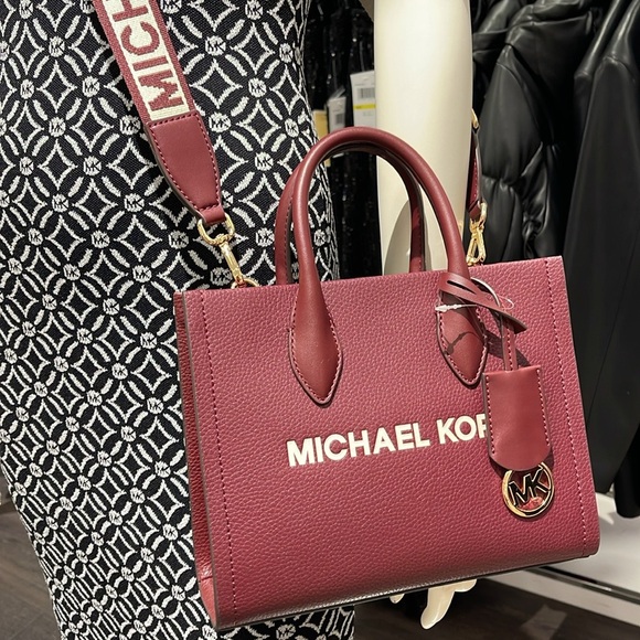 Michael Kors Mirella Small Pebbled Leather Crossbody Bag
Oxblood 
NWT - Picture 2 of 16